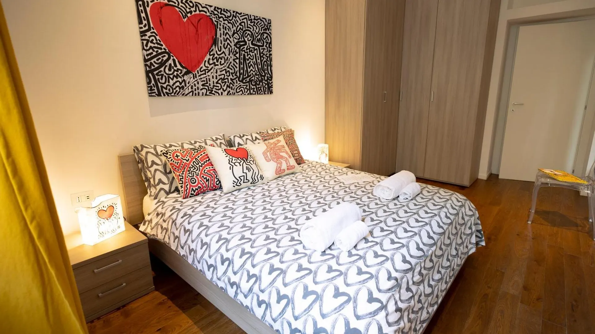 The Keith Haring Room - Private Bedroom Milán 0*,  Itálie