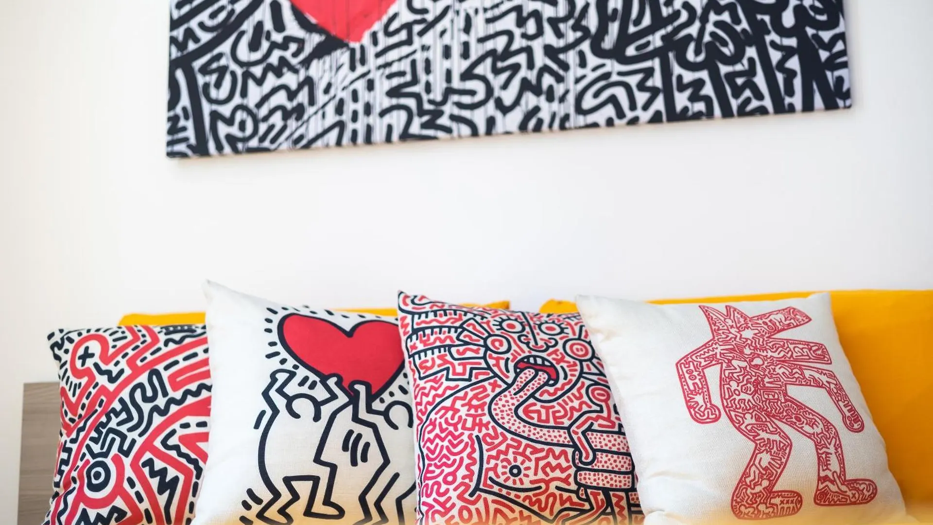 The Keith Haring Room - Private Bedroom Milan Italy